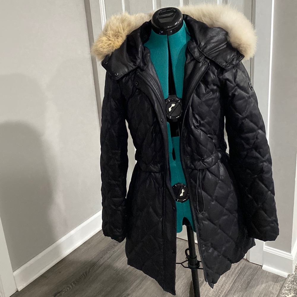 Black Andrew Marc excellent condition. Medium